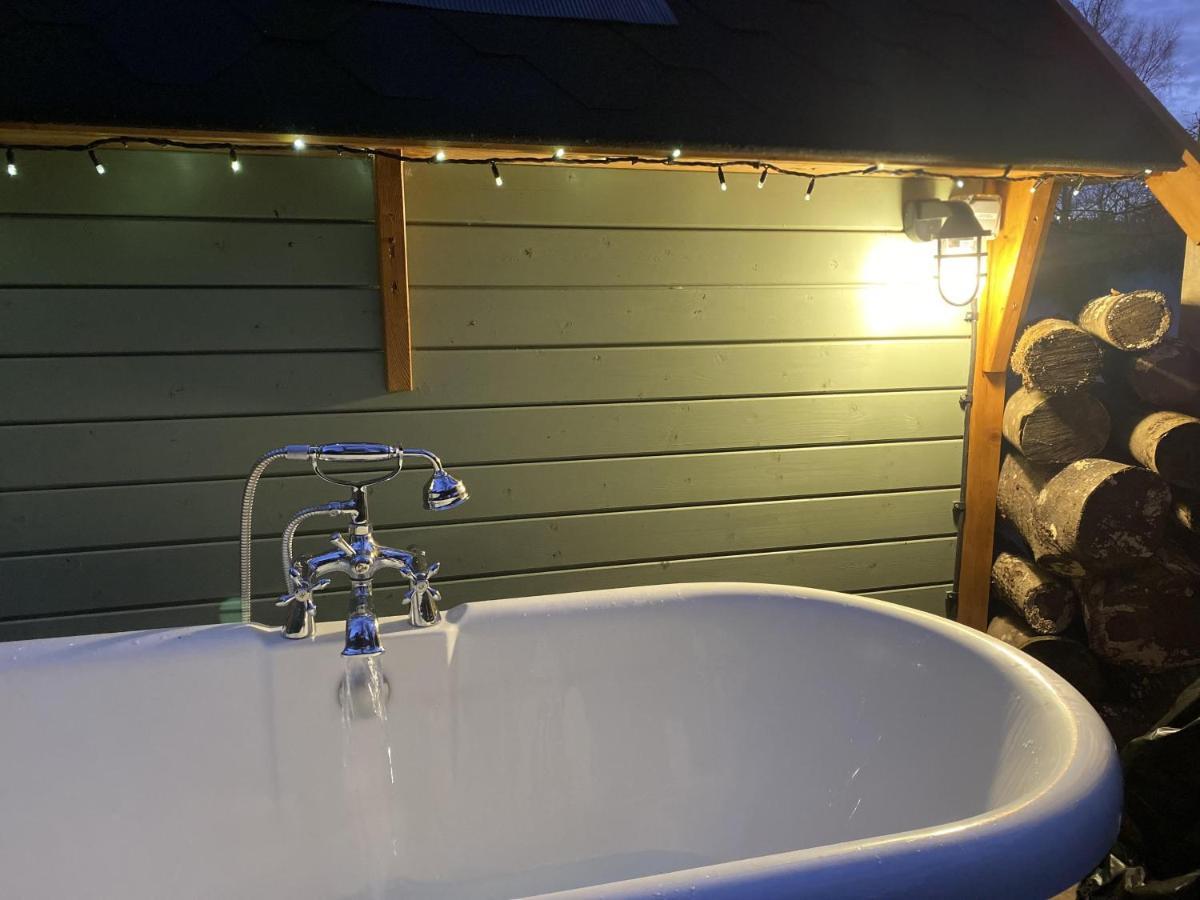 Cozy Carluke Lodge Retreat Exterior foto